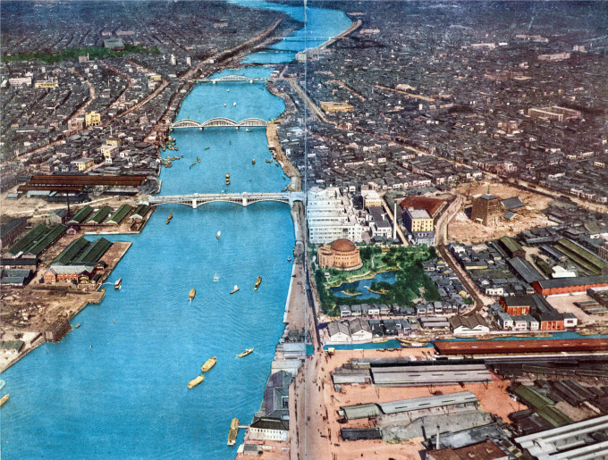 Aerial view of the Sumida River, c. 1930. At right-center is the Disaster Memorial Park.